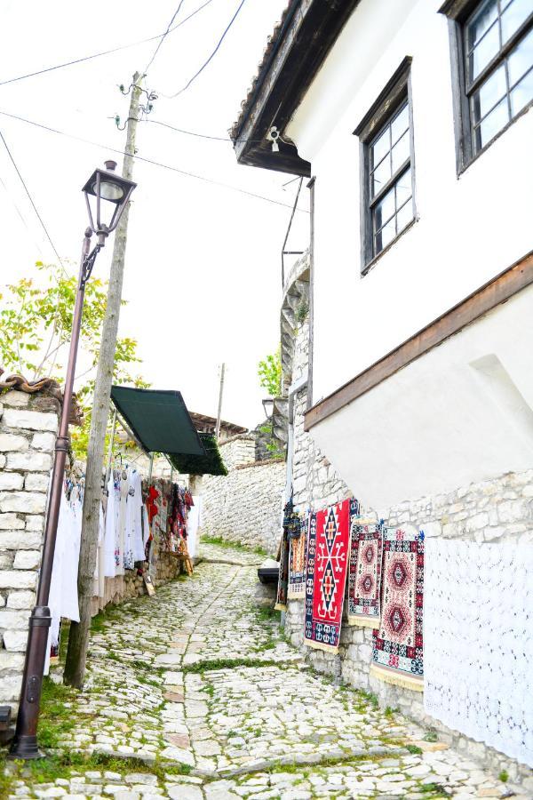 Guest House Luli Берат Экстерьер фото
