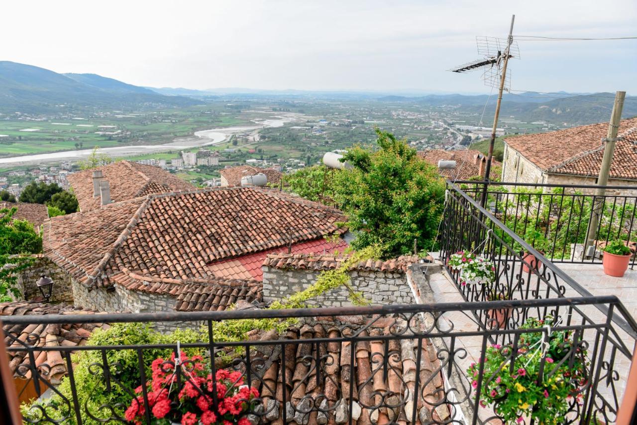 Guest House Luli Берат Экстерьер фото