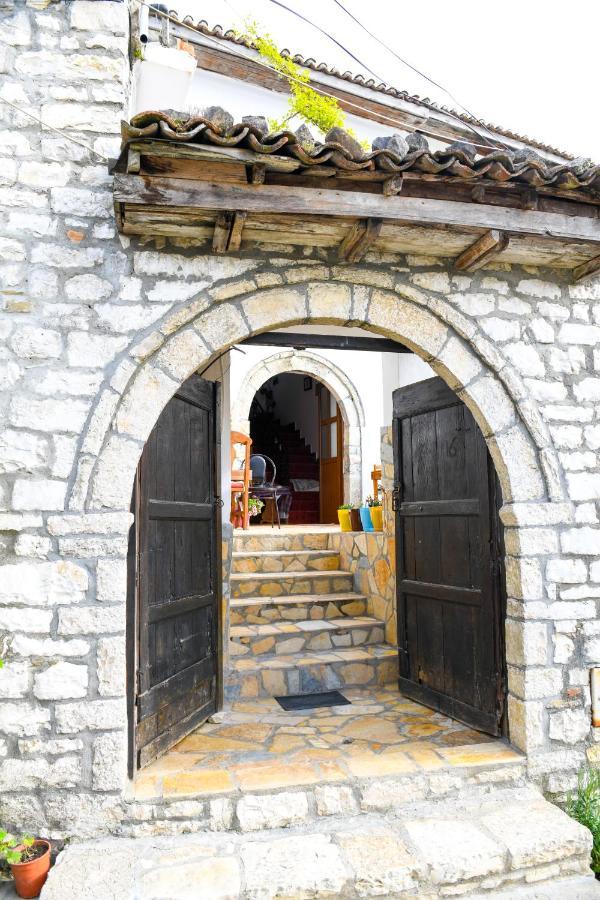 Guest House Luli Берат Экстерьер фото