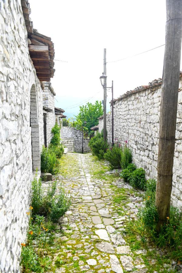 Guest House Luli Берат Экстерьер фото