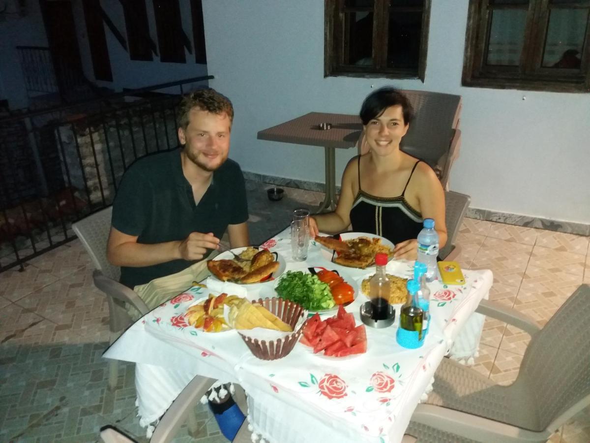 Guest House Luli Берат Экстерьер фото