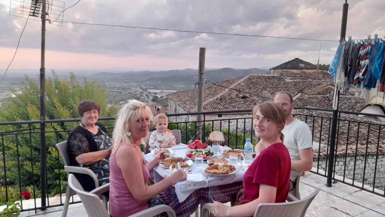 Guest House Luli Берат Экстерьер фото