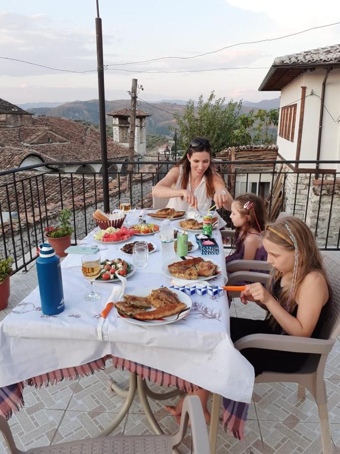 Guest House Luli Берат Экстерьер фото