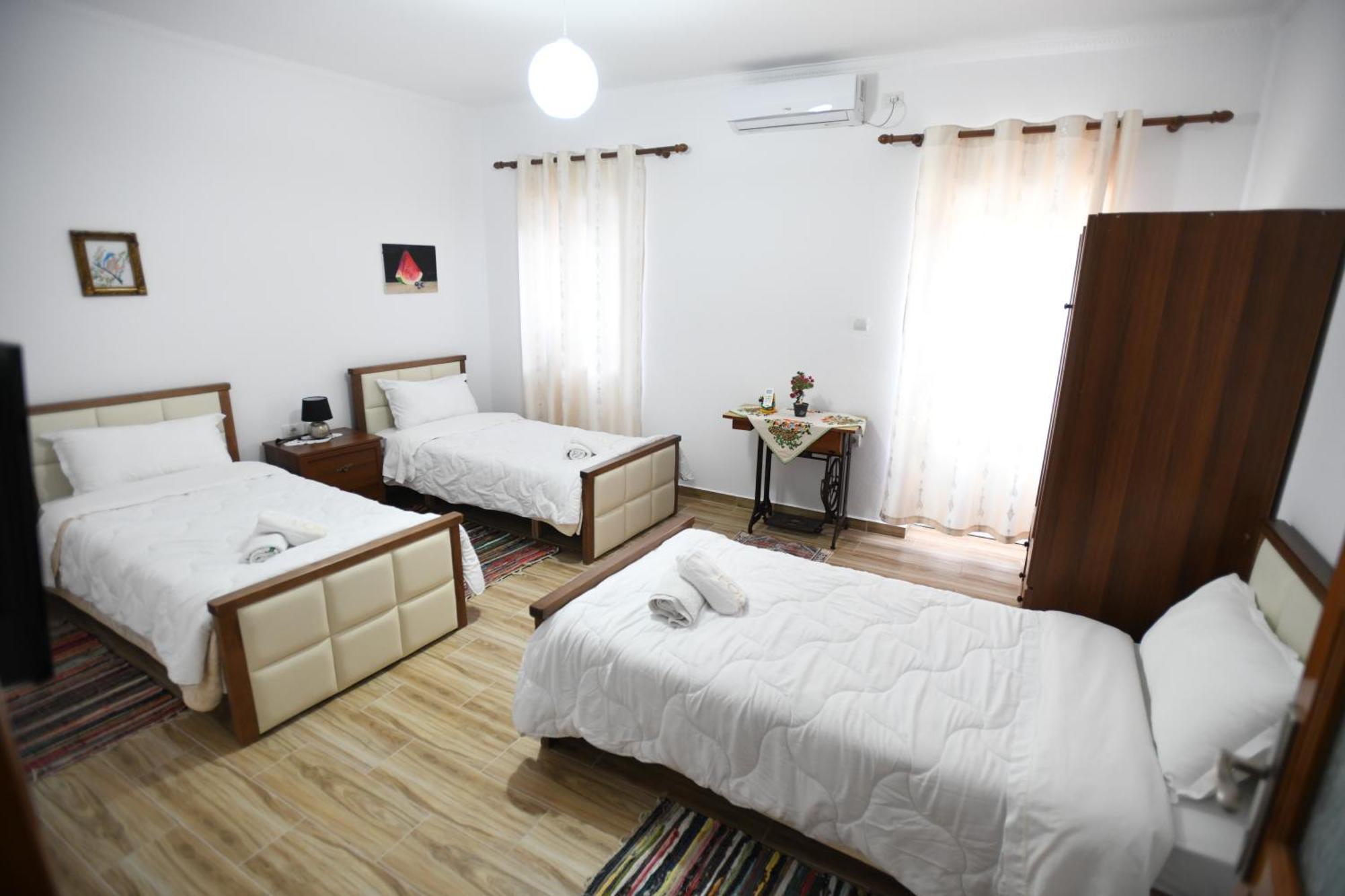 Guest House Luli Берат Экстерьер фото