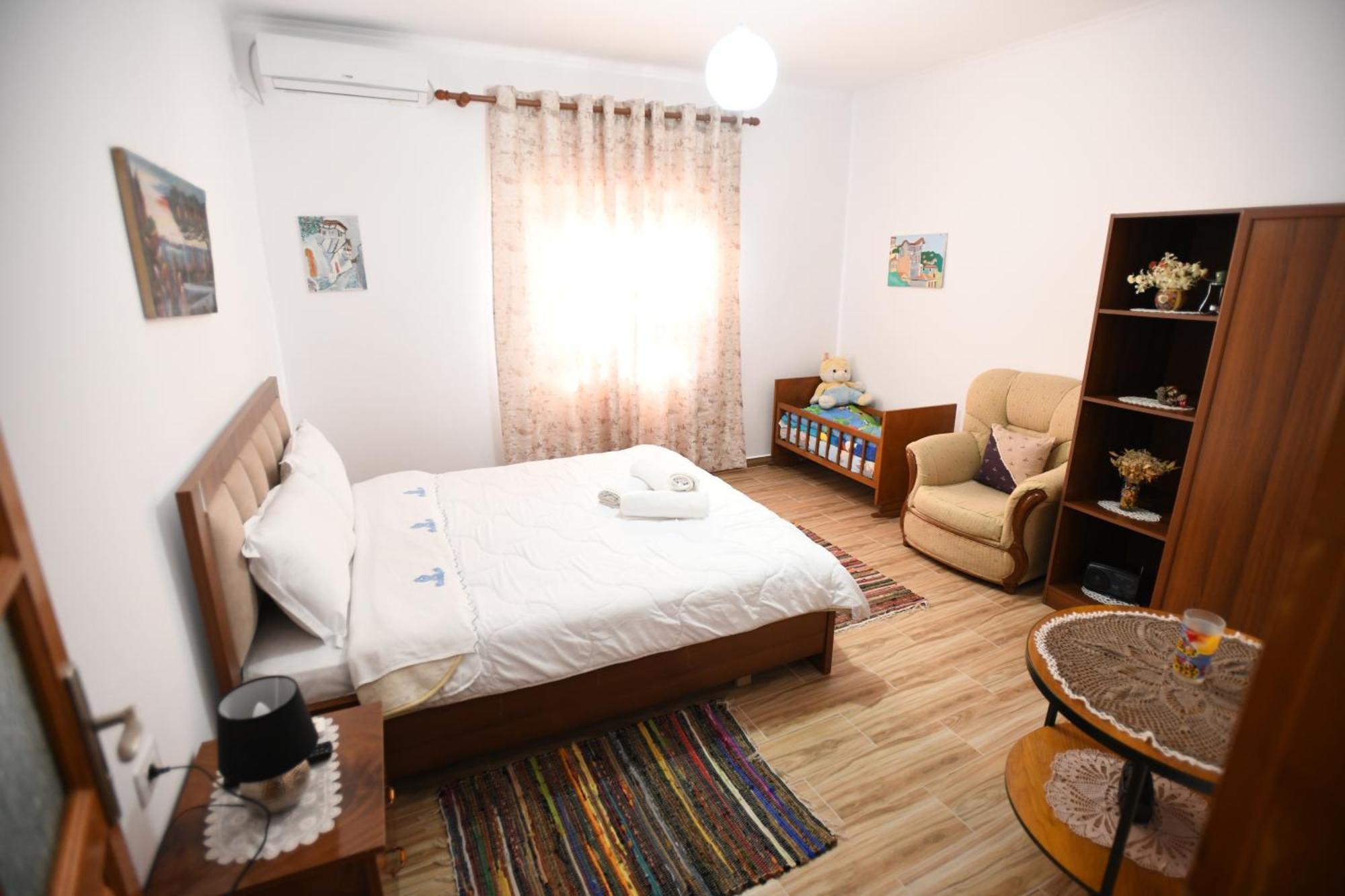 Guest House Luli Берат Экстерьер фото